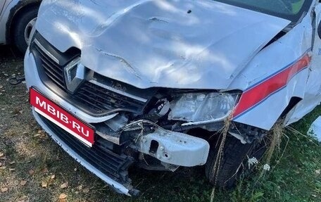 Renault Logan II, 2017 год, 90 000 рублей, 5 фотография