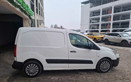 Peugeot Partner II рестайлинг 2, 2010 год, 560 000 рублей, 2 фотография
