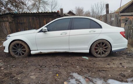 Mercedes-Benz C-Класс, 2012 год, 1 000 000 рублей, 4 фотография