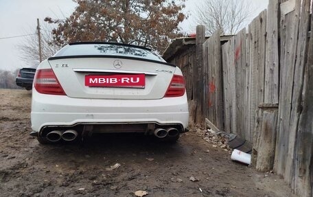 Mercedes-Benz C-Класс, 2012 год, 1 000 000 рублей, 3 фотография