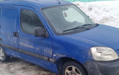 Peugeot Partner II рестайлинг 2, 2010 год, 235 000 рублей, 2 фотография