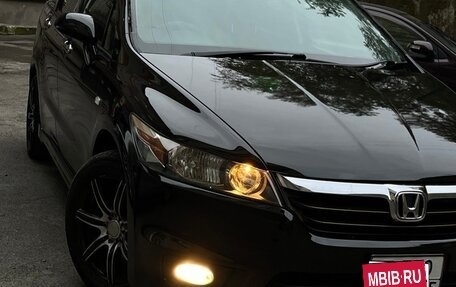 Honda Stream II, 2009 год, 900 000 рублей, 2 фотография