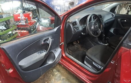 Volkswagen Polo VI (EU Market), 2011 год, 300 000 рублей, 4 фотография