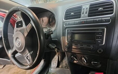 Volkswagen Polo VI (EU Market), 2011 год, 300 000 рублей, 7 фотография