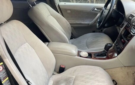 Mercedes-Benz C-Класс, 2004 год, 200 000 рублей, 3 фотография