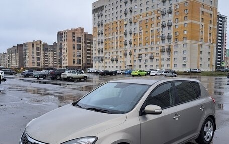 KIA cee'd I рестайлинг, 2010 год, 730 000 рублей, 1 фотография