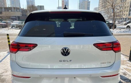 Volkswagen Golf VIII, 2023 год, 2 000 000 рублей, 2 фотография