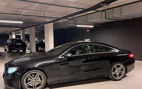 Mercedes-Benz E-Класс, 2017 год, 3 100 000 рублей, 3 фотография