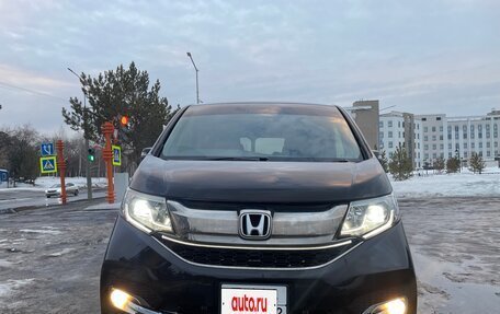 Honda Stepwgn IV, 2015 год, 1 790 000 рублей, 4 фотография