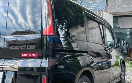 Honda Stepwgn IV, 2015 год, 1 790 000 рублей, 3 фотография