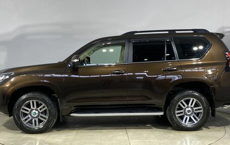 Toyota Land Cruiser Prado 150 рестайлинг 2, 2018 год, 5 500 000 рублей, 11 фотография