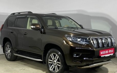 Toyota Land Cruiser Prado 150 рестайлинг 2, 2018 год, 5 500 000 рублей, 4 фотография