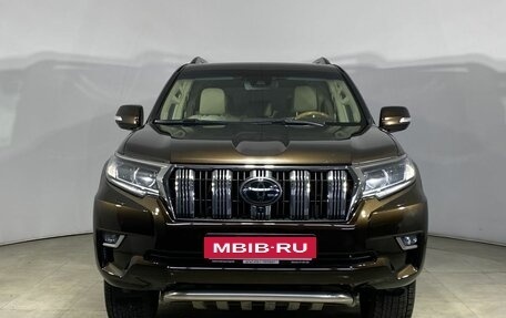 Toyota Land Cruiser Prado 150 рестайлинг 2, 2018 год, 5 500 000 рублей, 2 фотография