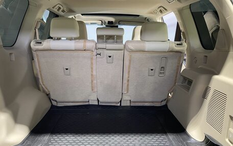 Toyota Land Cruiser Prado 150 рестайлинг 2, 2018 год, 5 500 000 рублей, 27 фотография