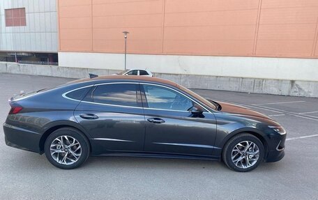 Hyundai Sonata VIII, 2021 год, 1 900 000 рублей, 11 фотография