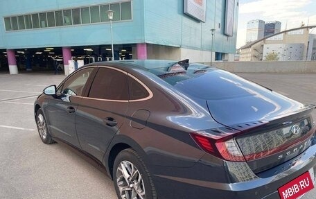 Hyundai Sonata VIII, 2021 год, 1 900 000 рублей, 7 фотография