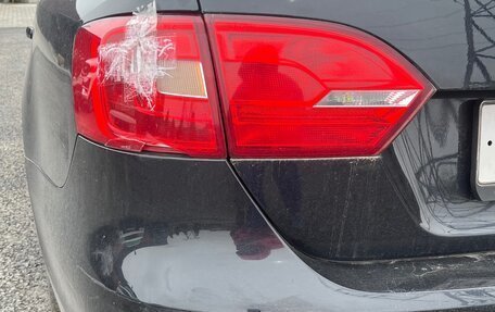 Volkswagen Jetta VI, 2013 год, 930 000 рублей, 11 фотография