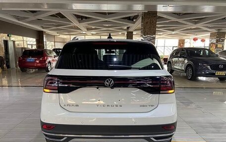 Volkswagen T-Cross I, 2023 год, 1 485 000 рублей, 7 фотография