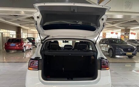 Volkswagen T-Cross I, 2023 год, 1 485 000 рублей, 9 фотография