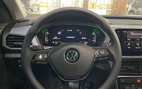 Volkswagen T-Cross I, 2023 год, 1 485 000 рублей, 13 фотография