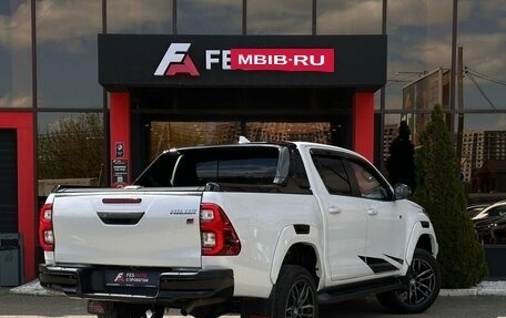 Toyota Hilux VIII, 2023 год, 6 650 000 рублей, 5 фотография