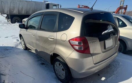 Honda Fit III, 2010 год, 690 000 рублей, 5 фотография