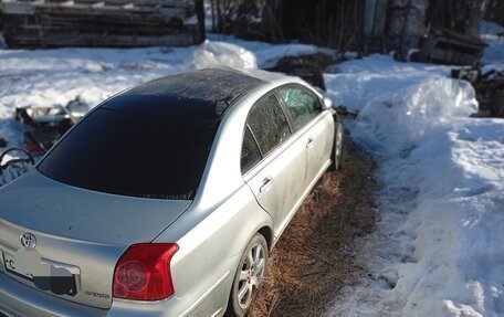 Toyota Avensis III рестайлинг, 2004 год, 150 000 рублей, 7 фотография