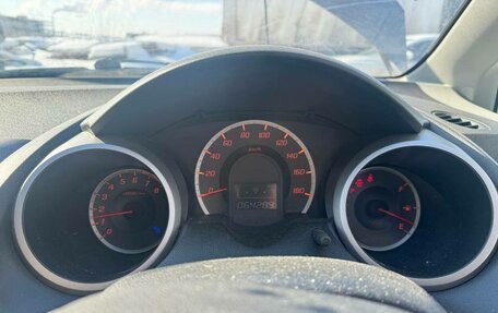 Honda Fit III, 2010 год, 690 000 рублей, 8 фотография