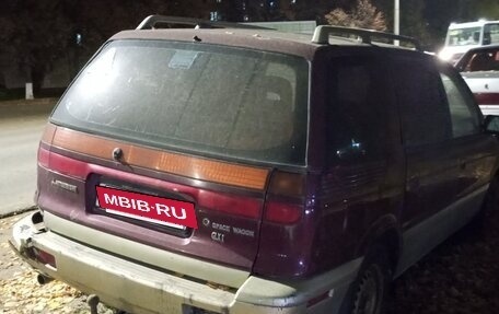 Mitsubishi Space Wagon III, 1995 год, 87 000 рублей, 3 фотография