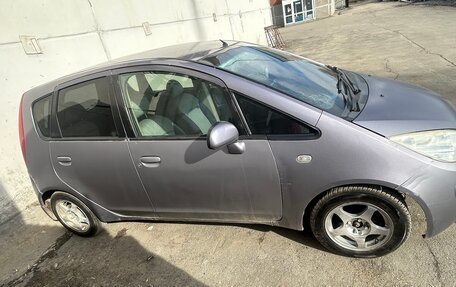 Mitsubishi Colt VI рестайлинг, 2003 год, 205 000 рублей, 4 фотография