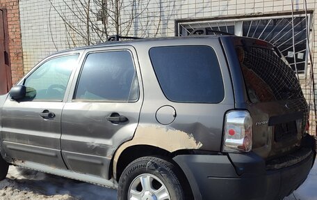 Ford Escape II, 2005 год, 200 000 рублей, 4 фотография