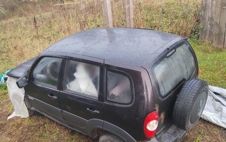 Chevrolet Niva I рестайлинг, 2013 год, 135 000 рублей, 4 фотография