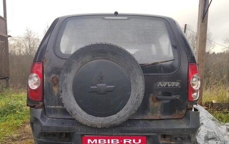 Chevrolet Niva I рестайлинг, 2013 год, 135 000 рублей, 2 фотография