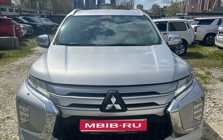 Mitsubishi Pajero Sport III рестайлинг, 2021 год, 3 200 000 рублей, 1 фотография