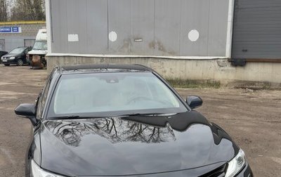 Toyota Camry, 2021 год, 3 200 000 рублей, 1 фотография