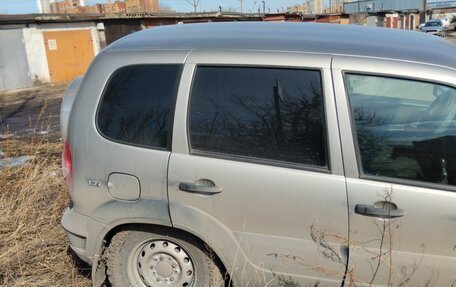 Chevrolet Niva I рестайлинг, 2017 год, 500 000 рублей, 3 фотография