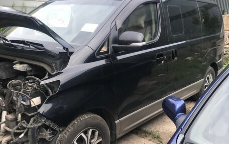 Hyundai Grand Starex Grand Starex I рестайлинг 2, 2018 год, 2 000 000 рублей, 5 фотография