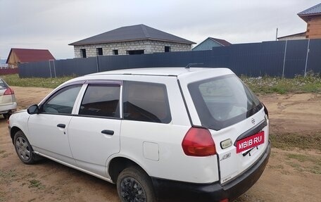 Nissan AD II, 2002 год, 170 000 рублей, 3 фотография