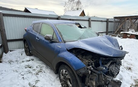 Toyota C-HR I рестайлинг, 2018 год, 850 000 рублей, 2 фотография