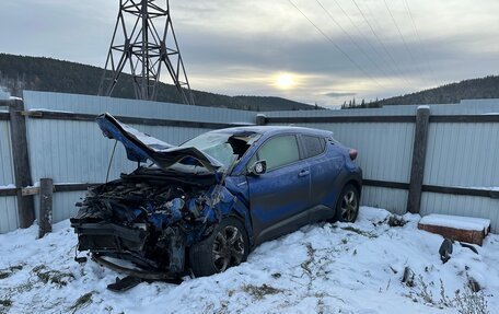 Toyota C-HR I рестайлинг, 2018 год, 850 000 рублей, 4 фотография