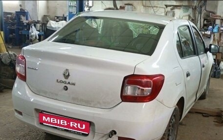 Renault Logan II, 2017 год, 211 000 рублей, 2 фотография