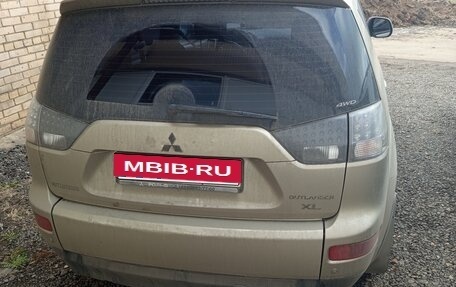 Mitsubishi Outlander III рестайлинг 3, 2007 год, 495 000 рублей, 2 фотография