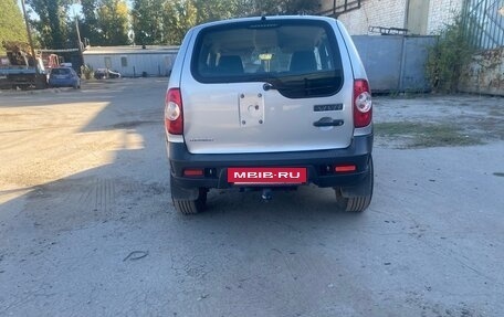 Chevrolet Niva I рестайлинг, 2019 год, 650 000 рублей, 4 фотография