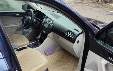 Volkswagen Tiguan II, 2017 год, 2 300 000 рублей, 8 фотография