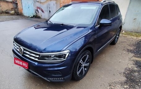 Volkswagen Tiguan II, 2017 год, 2 300 000 рублей, 4 фотография