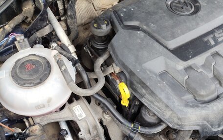 Volkswagen Tiguan II, 2017 год, 2 300 000 рублей, 17 фотография