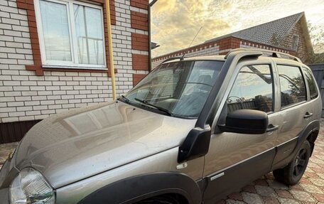 Chevrolet Niva I рестайлинг, 2014 год, 513 000 рублей, 3 фотография