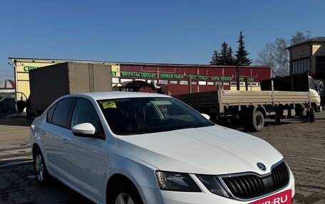 Skoda Octavia, 2019 год, 1 080 000 рублей, 2 фотография