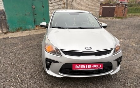 KIA Rio IV, 2017 год, 1 000 000 рублей, 4 фотография