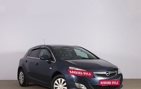 Opel Astra J, 2011 год, 729 000 рублей, 2 фотография